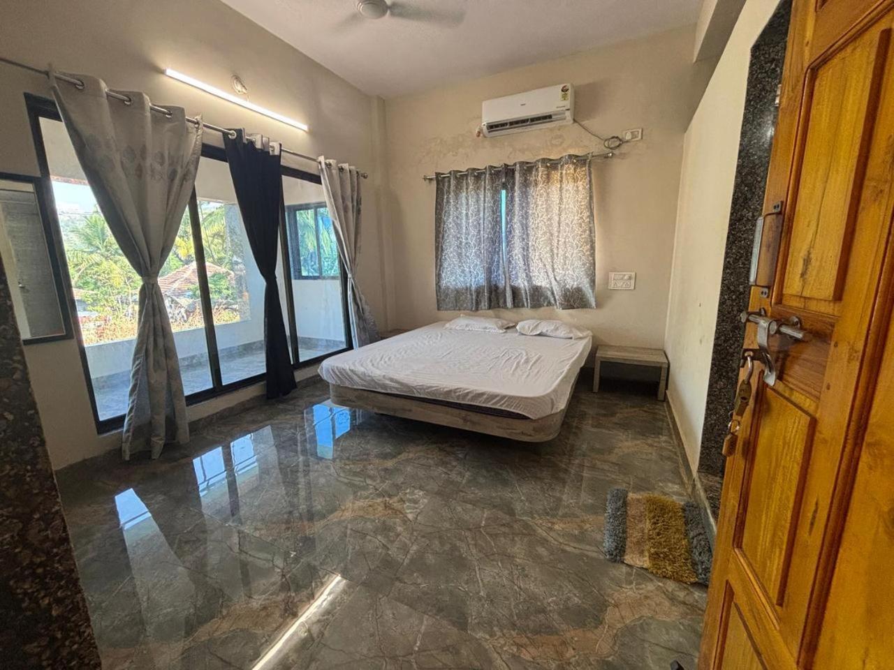 Shobhnath Home Stay Harnai Phòng bức ảnh