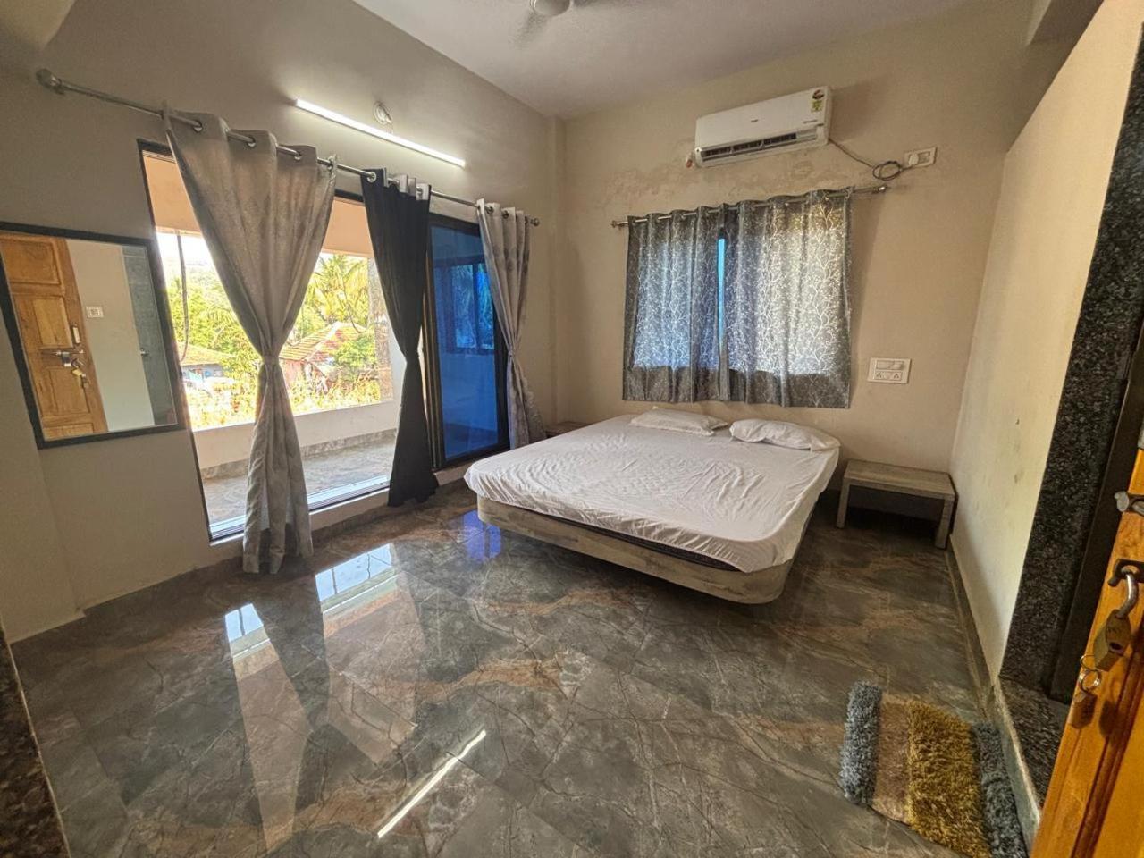 Shobhnath Home Stay Harnai Phòng bức ảnh